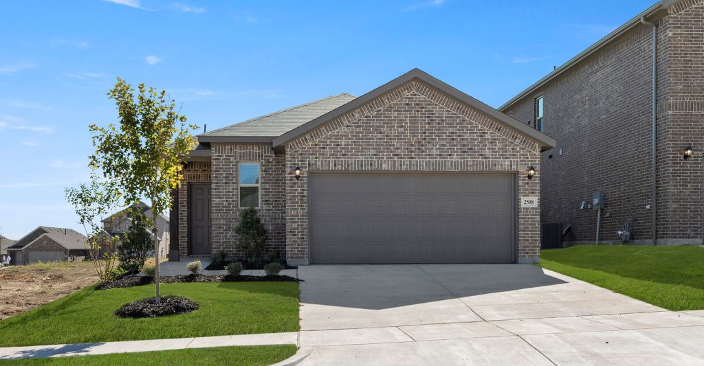 Valleybrooke_2508-Breakaway-Mesquite-TX-Front-web